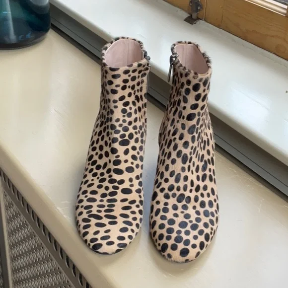 Cavalllini cheetah print round heel boot.